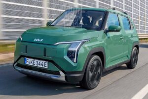 Syros SUV